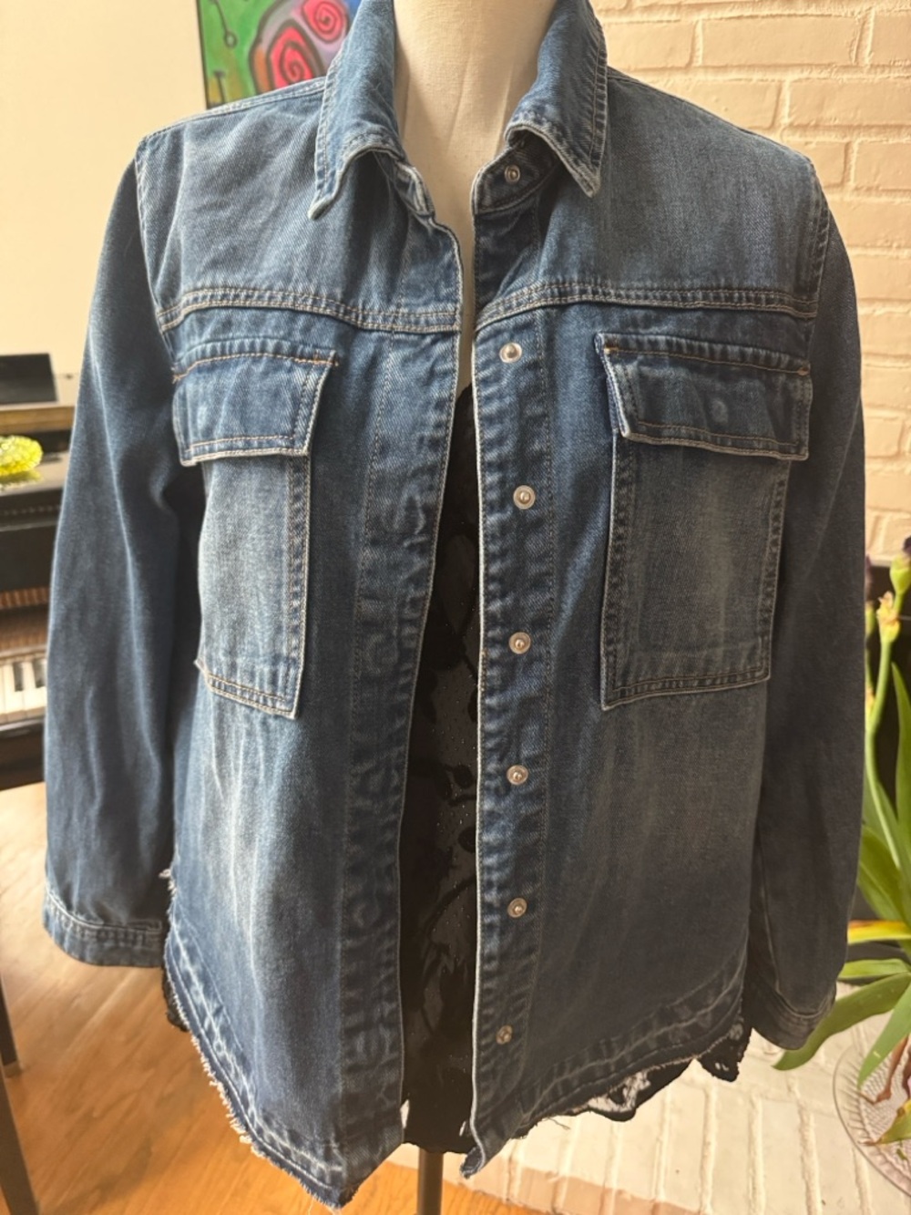 SLIT BACK Denim Button-Up Jacket in Classic Blue M
Liverpool Los Angeles M